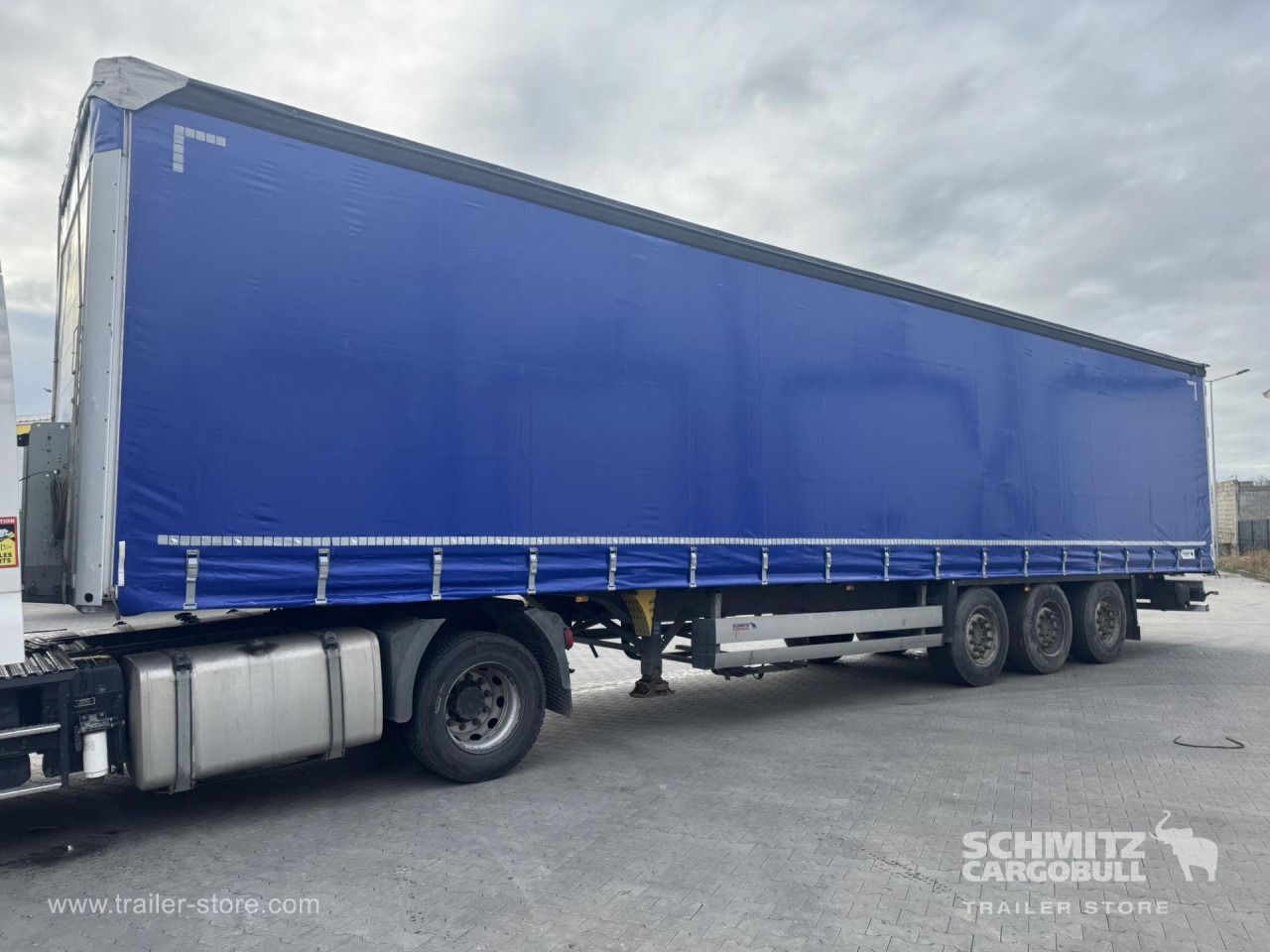 SCHMITZ Curtainsider Standard - Тентованный полуприцеп: фото 4 SCHMITZ Curtainsider Standard - Тентованный полуприцеп: фото 4