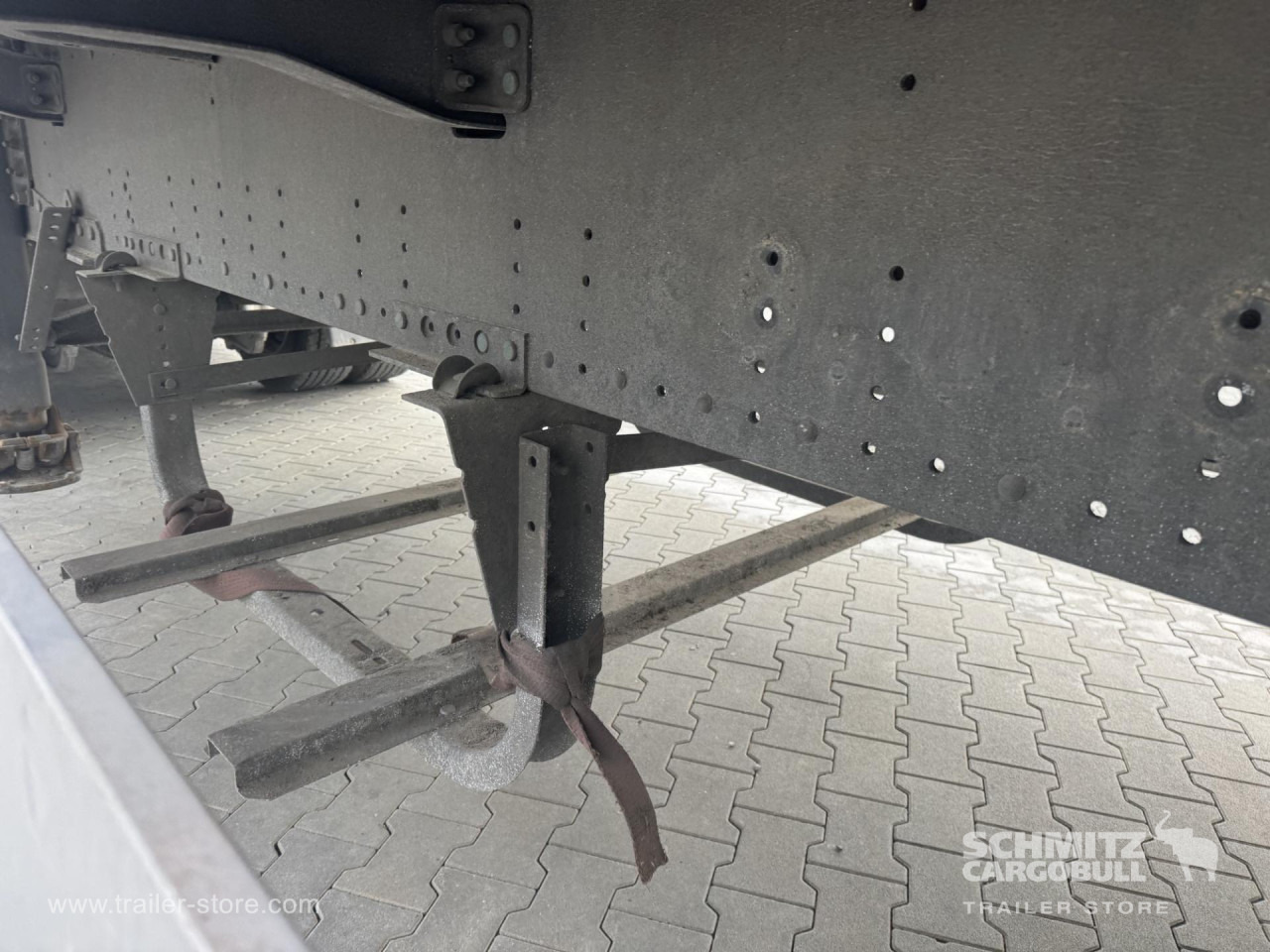 SCHMITZ Curtainsider Standard - Тентованный полуприцеп: фото 2 SCHMITZ Curtainsider Standard - Тентованный полуприцеп: фото 2