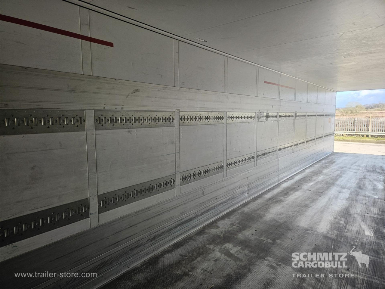 SCHMITZ Reefer Standard - Изотермический полуприцеп: фото 3 SCHMITZ Reefer Standard - Изотермический полуприцеп: фото 3