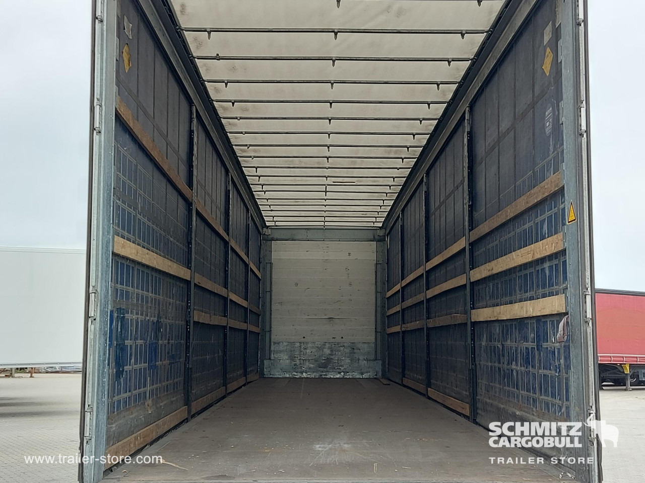 SCHMITZ Curtainsider Mega - Тентованный полуприцеп: фото 2 SCHMITZ Curtainsider Mega - Тентованный полуприцеп: фото 2