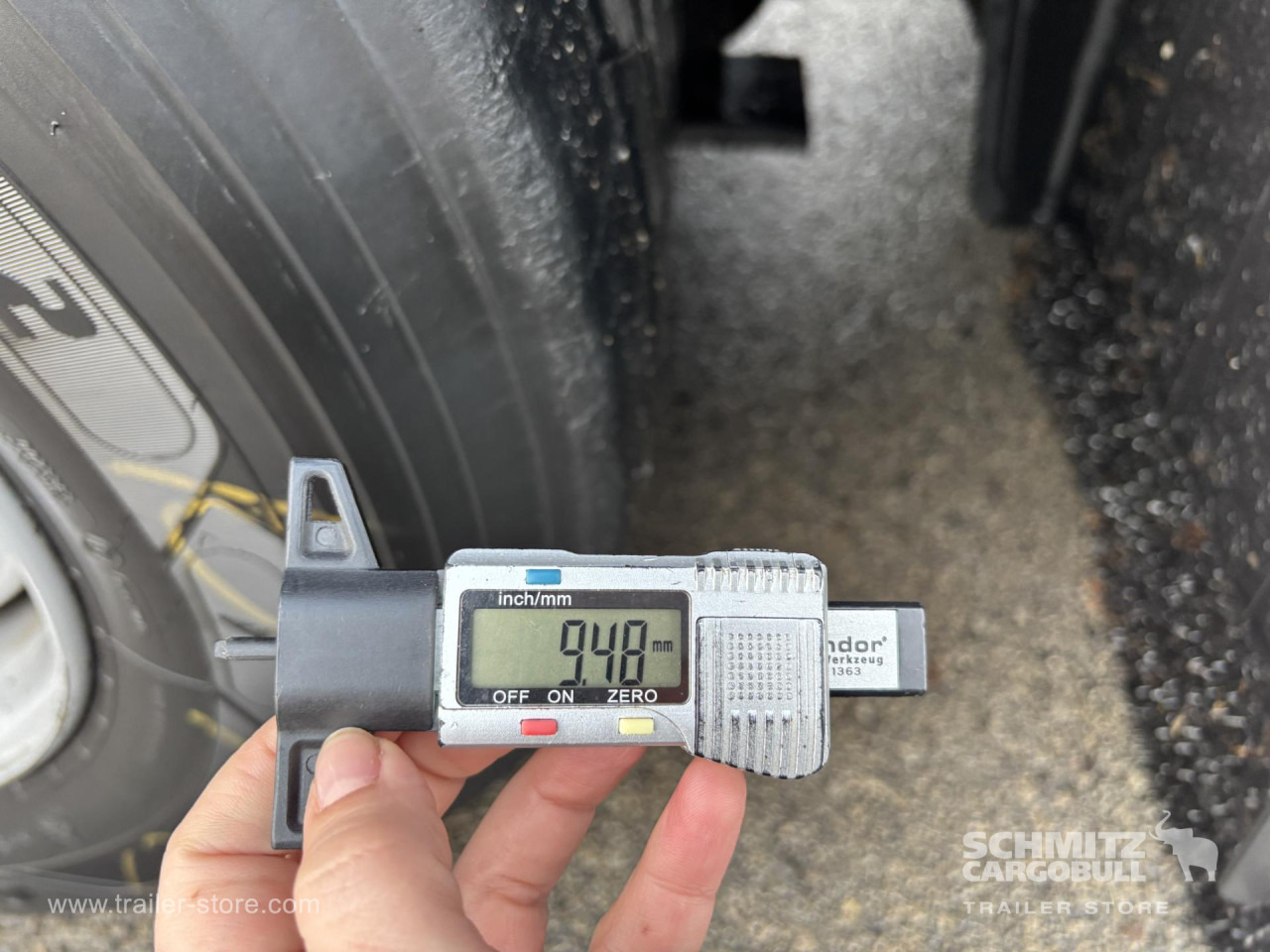 SCHMITZ Curtainsider Mega - Тентованный полуприцеп: фото 4 SCHMITZ Curtainsider Mega - Тентованный полуприцеп: фото 4