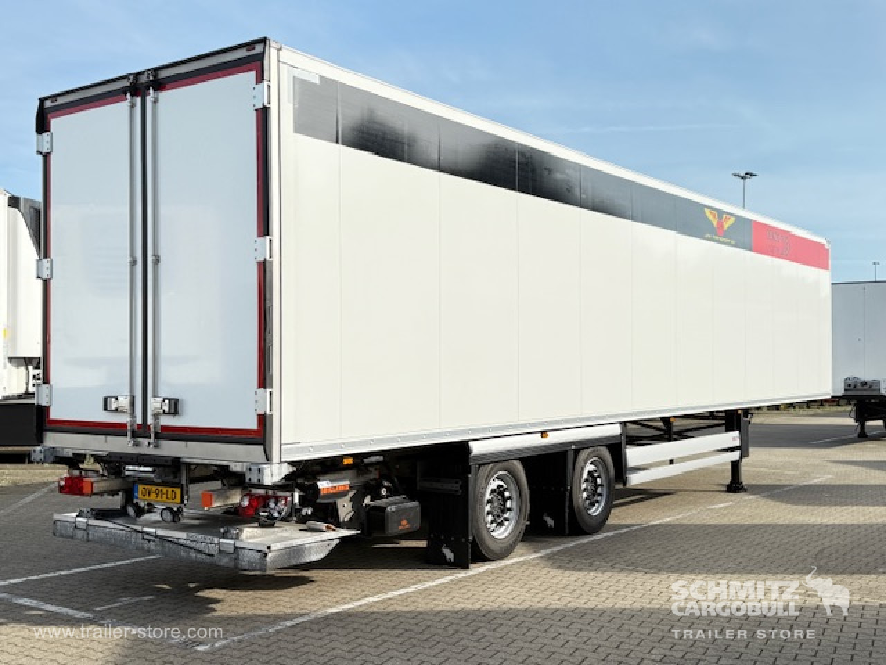 SCHMITZ Oplegger Vries Standard Taillift - Изотермический полуприцеп: фото 1 SCHMITZ Oplegger Vries Standard Taillift - Изотермический полуприцеп: фото 1