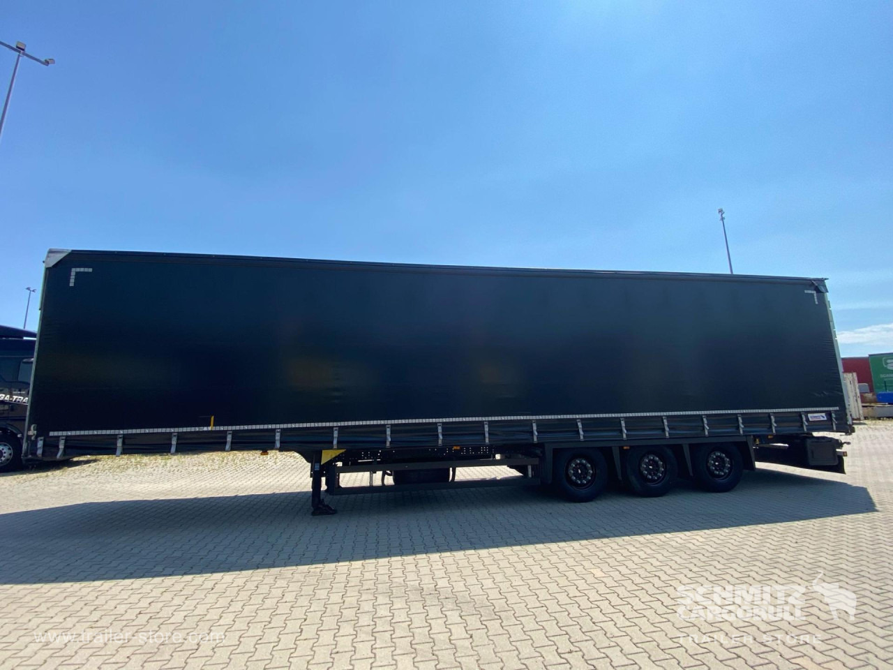 SCHMITZ Curtainsider Mega - Тентованный полуприцеп: фото 2 SCHMITZ Curtainsider Mega - Тентованный полуприцеп: фото 2