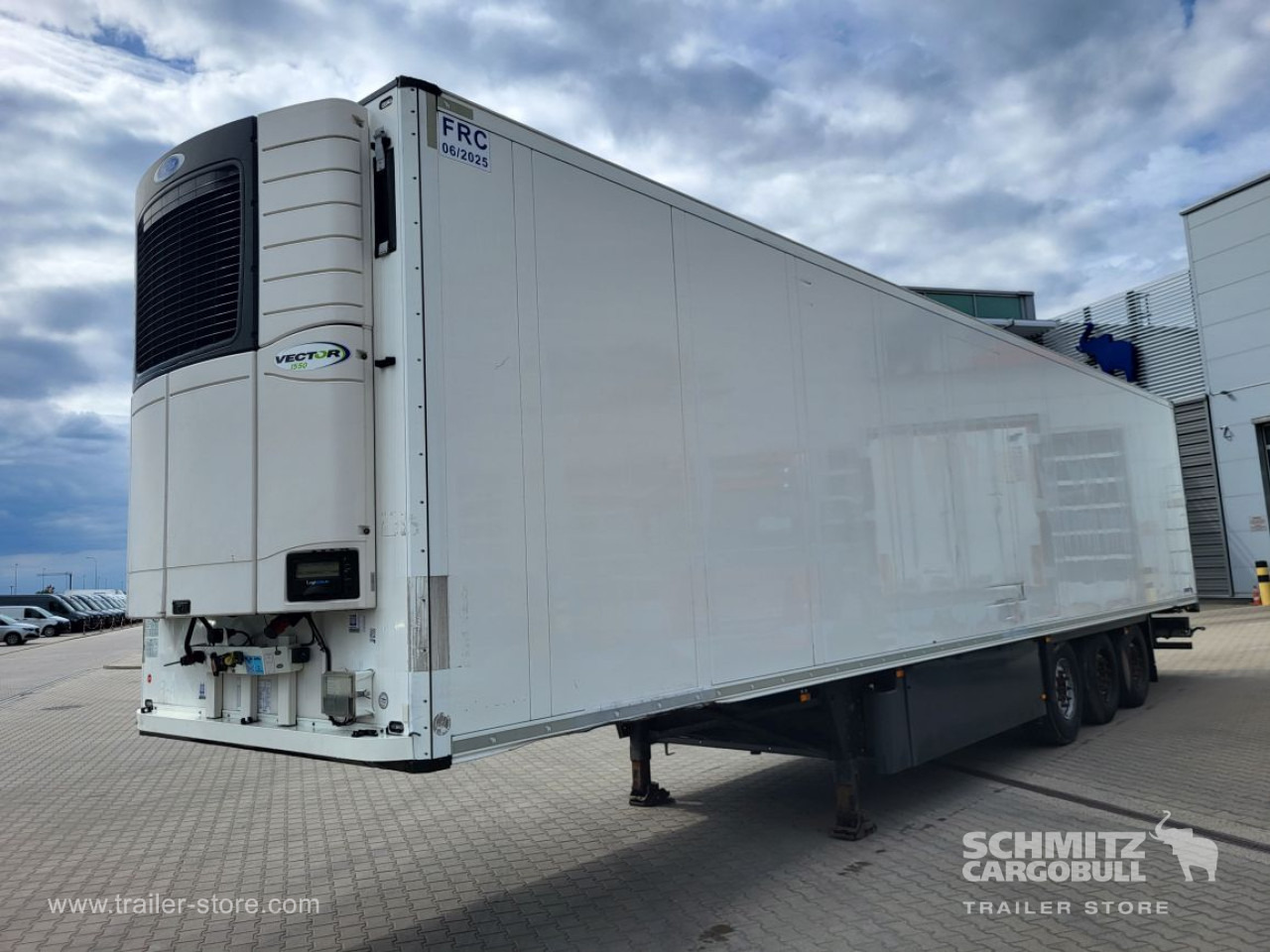 SCHMITZ Reefer Standard Double deck - Изотермический полуприцеп: фото 1 SCHMITZ Reefer Standard Double deck - Изотермический полуприцеп: фото 1