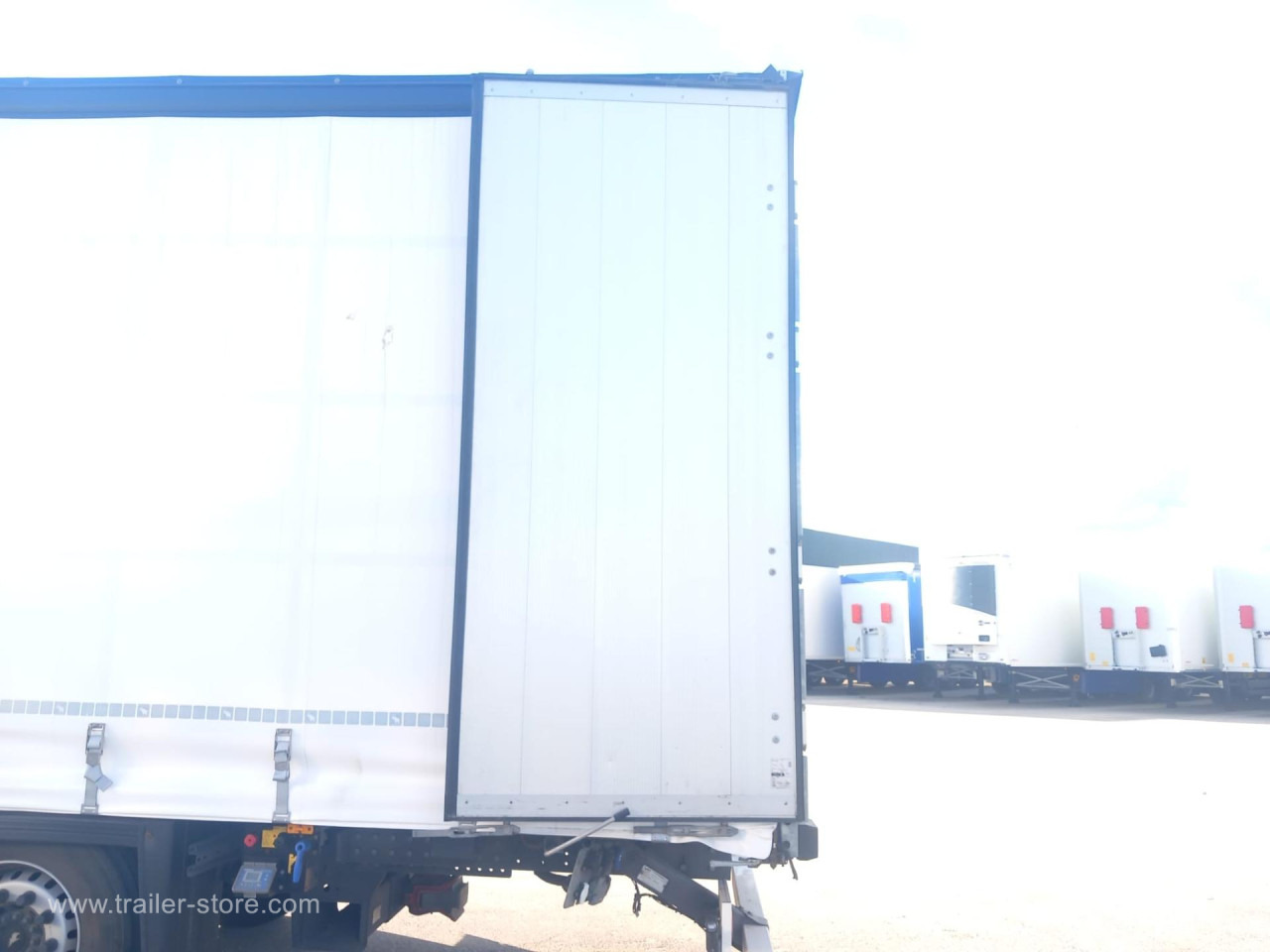 SCHMITZ Curtainsider Mega - Тентованный полуприцеп: фото 5 SCHMITZ Curtainsider Mega - Тентованный полуприцеп: фото 5
