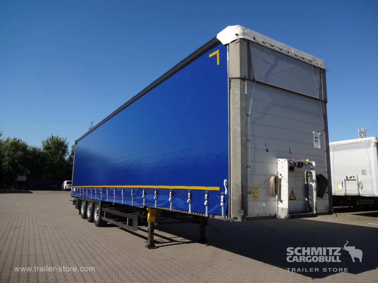 SCHMITZ Curtainsider Varios - Тентованный полуприцеп: фото 1 SCHMITZ Curtainsider Varios - Тентованный полуприцеп: фото 1