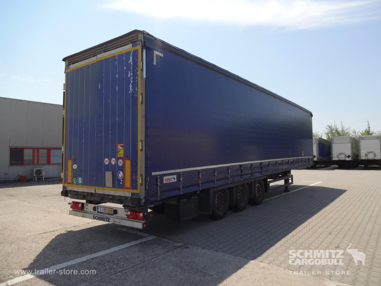 SCHMITZ Curtainsider Varios - Тентованный полуприцеп: фото 1 SCHMITZ Curtainsider Varios - Тентованный полуприцеп: фото 1