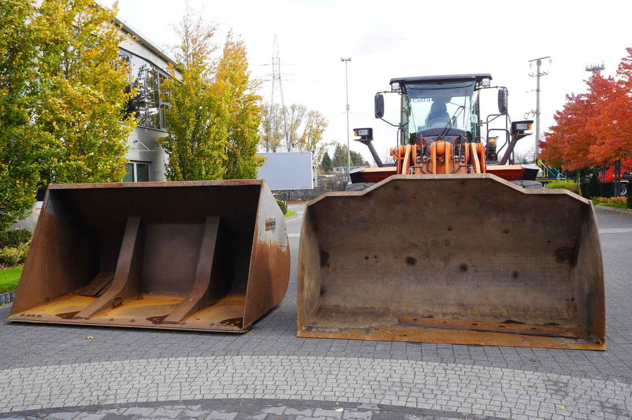 Колёсный погрузчик HITACHI ZW220 articulated loader / 2 buckets: фото 9 Колёсный погрузчик HITACHI ZW220 articulated loader / 2 buckets: фото 9