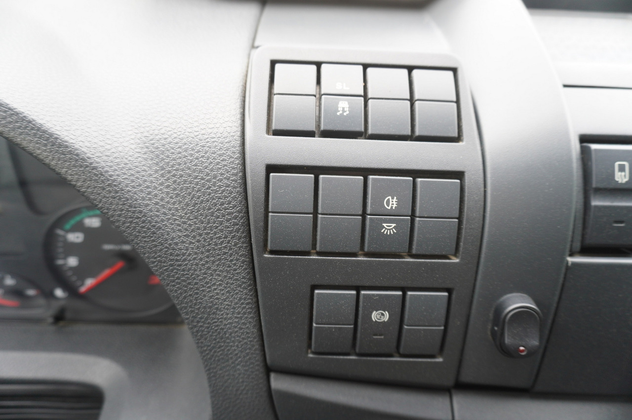 Грузовик бортовой/ Платформа IVECO Eurocargo 150 E25 / 90 tho. km !!! / Tow truck: фото 22