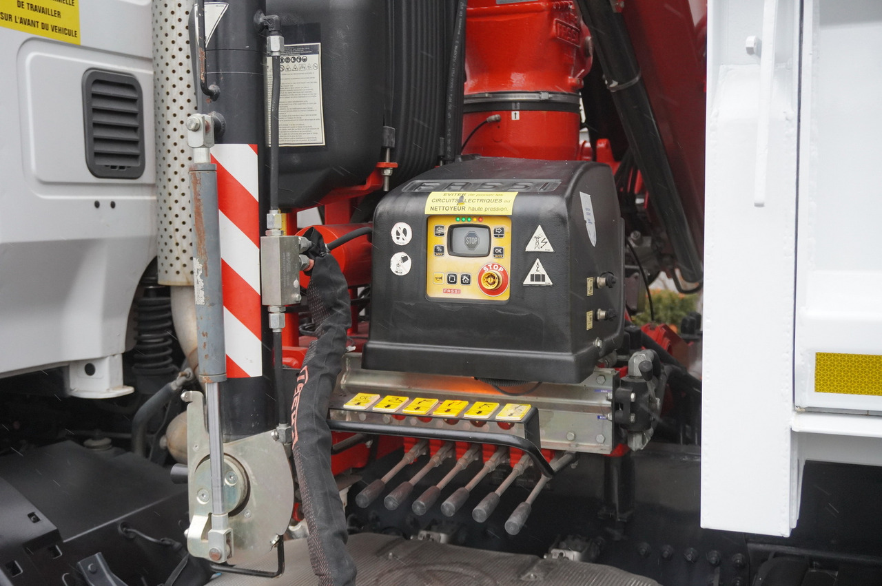 IVECO Eurocargo 160-250 E6/ Fassi crane / 3-sided tipper / mileage 47 thousand. km ! - Грузовик бортовой/ Платформа: фото 4 IVECO Eurocargo 160-250 E6/ Fassi crane / 3-sided tipper / mileage 47 thousand. km ! - Грузовик бортовой/ Платформа: фото 4