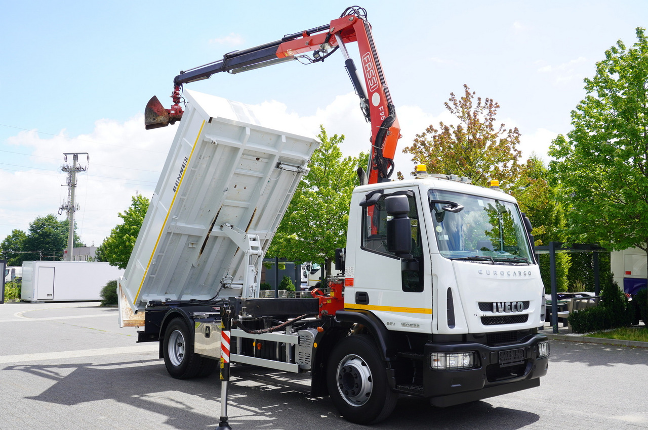 IVECO Eurocargo 160E22 EEV Dump truck / Bortmatic / Crane FASSI F95A.0.22 - Самосвал, Автоманипулятор: фото 3 IVECO Eurocargo 160E22 EEV Dump truck / Bortmatic / Crane FASSI F95A.0.22 - Самосвал, Автоманипулятор: фото 3