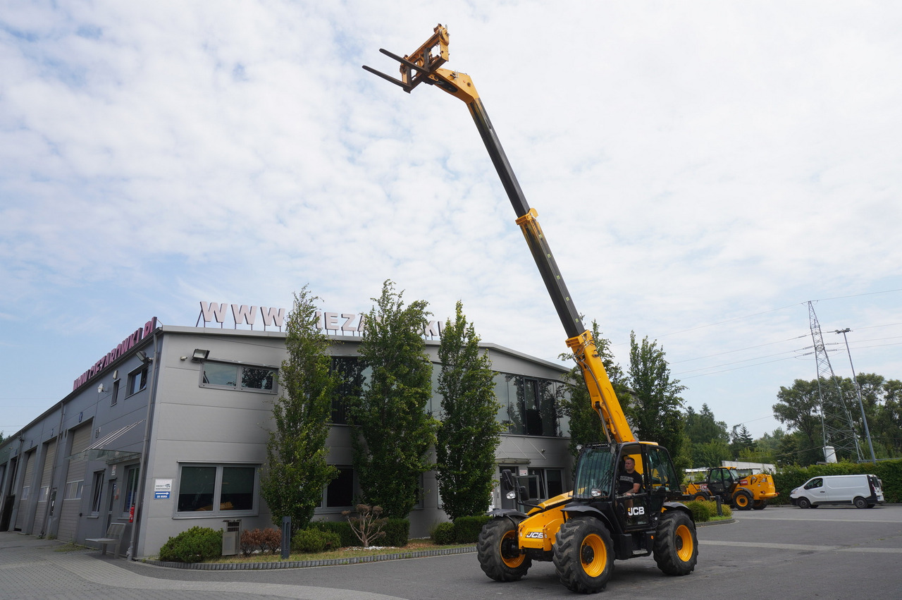 Телескопический фронтальный погрузчик JCB 535-95 / 3.5 T / range 9.5 m / joystick / 2021: фото 18