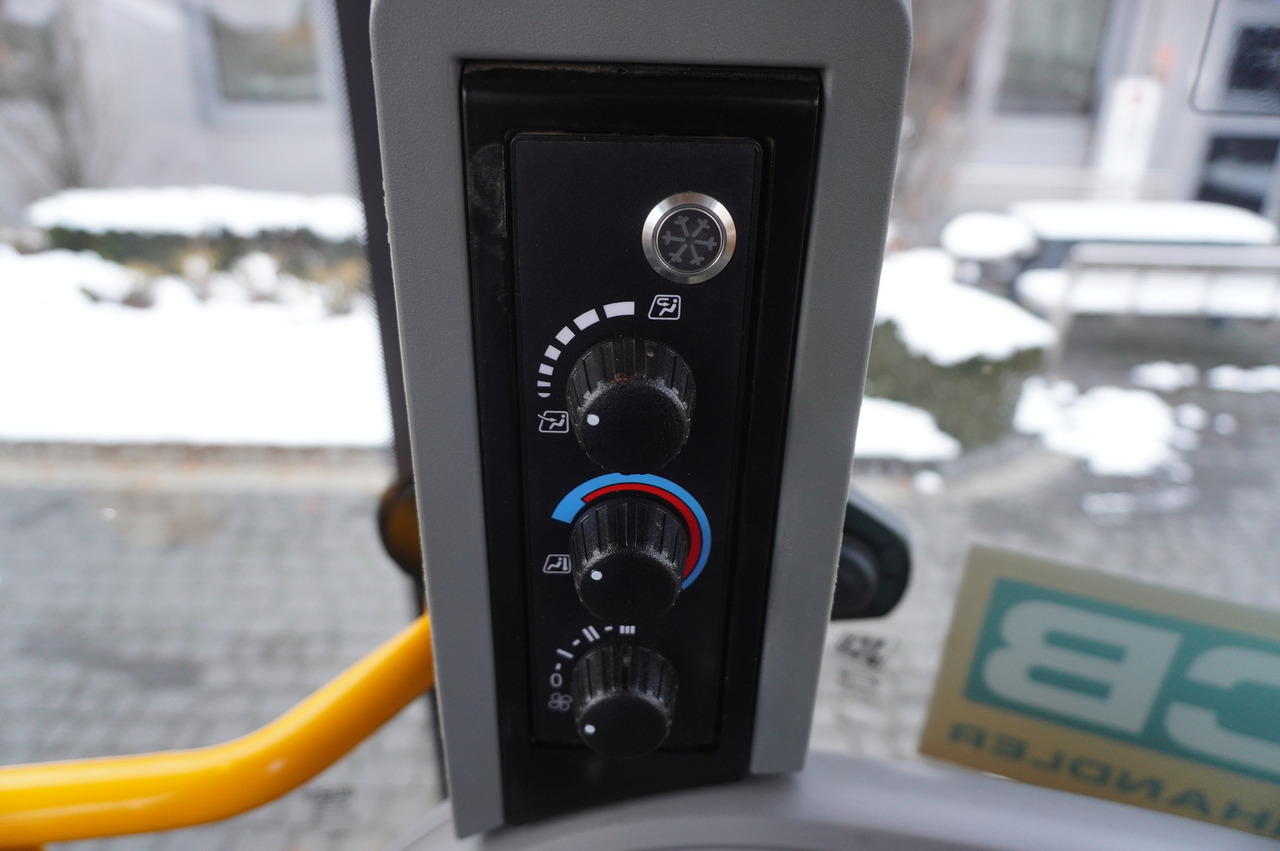 Экскаватор-погрузчик JCB JCB 4CX PRO / 350 MTH!!! / 2023 / joysticks: фото 26 Экскаватор-погрузчик JCB JCB 4CX PRO / 350 MTH!!! / 2023 / joysticks: фото 26