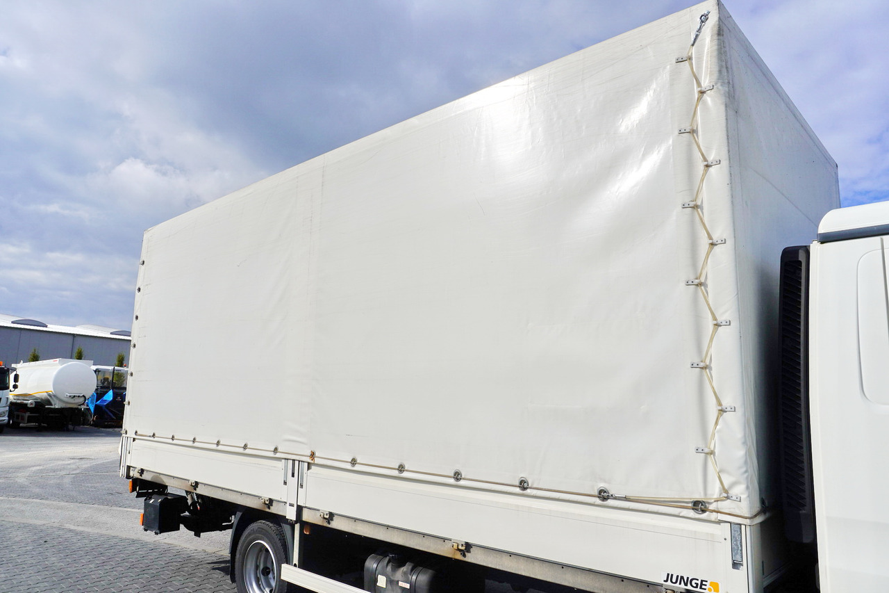 JUNGE Tarpaulin body + lift Dhollandia 1000 kg - Тентованный кузов: фото 5 JUNGE Tarpaulin body + lift Dhollandia 1000 kg - Тентованный кузов: фото 5