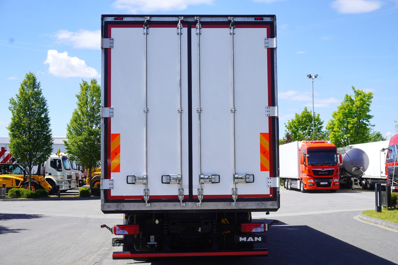 MAN GX 26.510 / 2022 / NEW Krone bitemperature refrigerated truck / Carrier Supra 850 MT / 4 units - Рефрижератор: фото 3 MAN GX 26.510 / 2022 / NEW Krone bitemperature refrigerated truck / Carrier Supra 850 MT / 4 units - Рефрижератор: фото 3