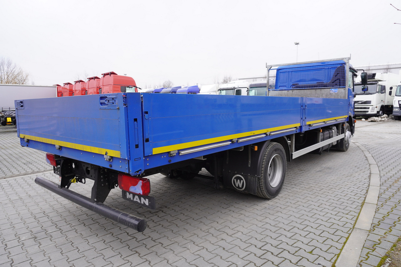 MAN TGM 15.250 / 160,000 km! / 2021 / Flatbed 18 EPAL / 8.8 t capacity - Грузовик бортовой/ Платформа: фото 5 MAN TGM 15.250 / 160,000 km! / 2021 / Flatbed 18 EPAL / 8.8 t capacity - Грузовик бортовой/ Платформа: фото 5