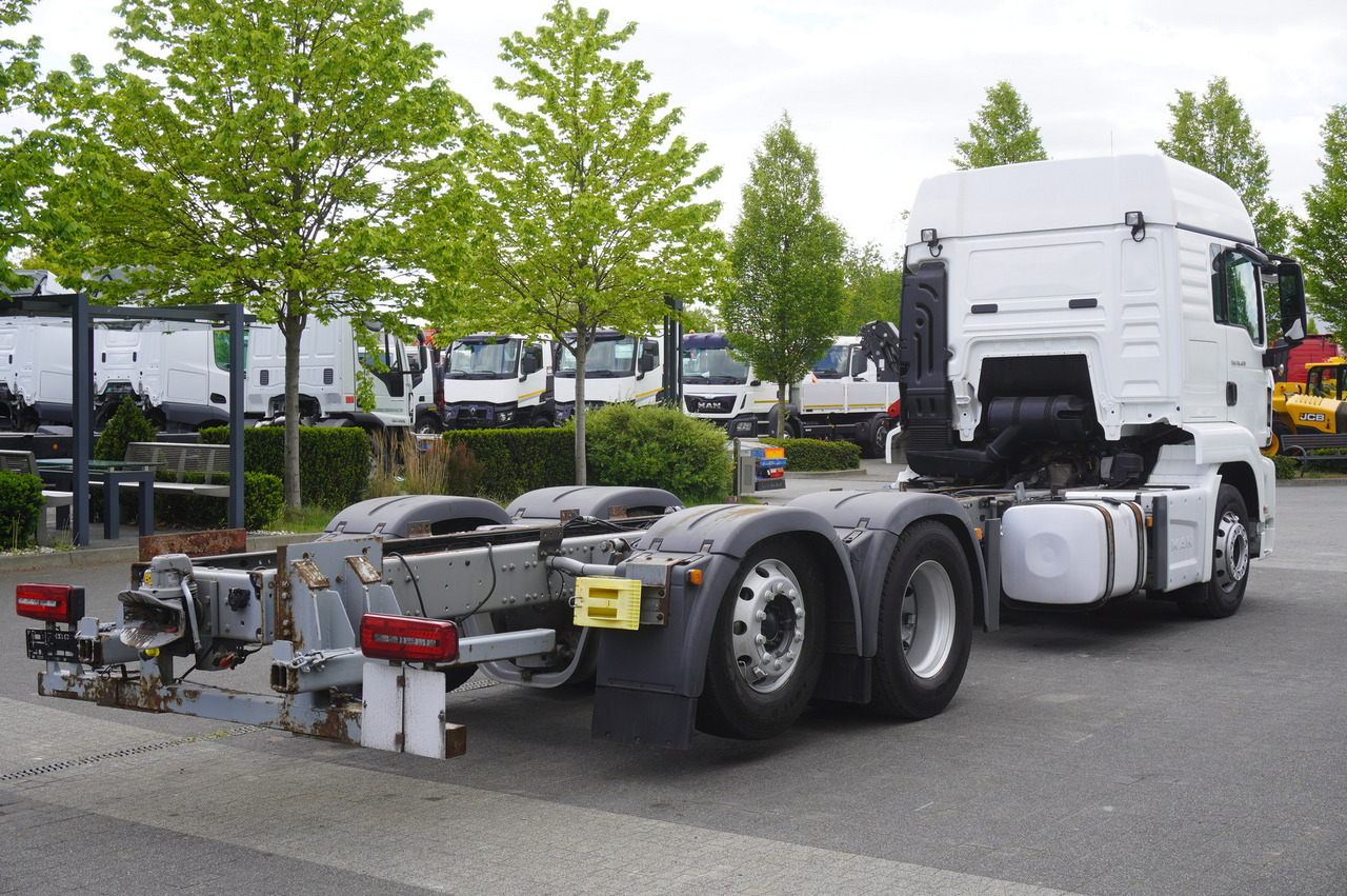 MAN TGS 26.420 / 7.5 m chassis / 14.5 t load cap. / Sleeping cab - Грузовик-шасси: фото 4 MAN TGS 26.420 / 7.5 m chassis / 14.5 t load cap. / Sleeping cab - Грузовик-шасси: фото 4