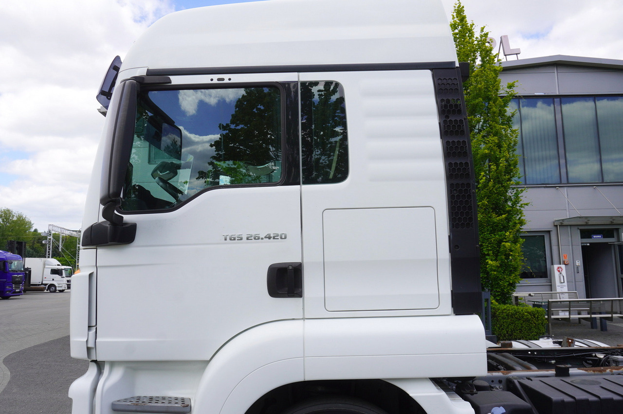 Грузовик-шасси MAN TGS 26.420 / 7.5 m chassis / 14.5 t load cap. / Sleeping cab: фото 13