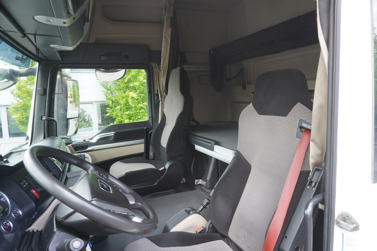 Грузовик-шасси MAN TGS 26.420 / 7.5 m chassis / 14.5 t load cap. / Sleeping cab: фото 15