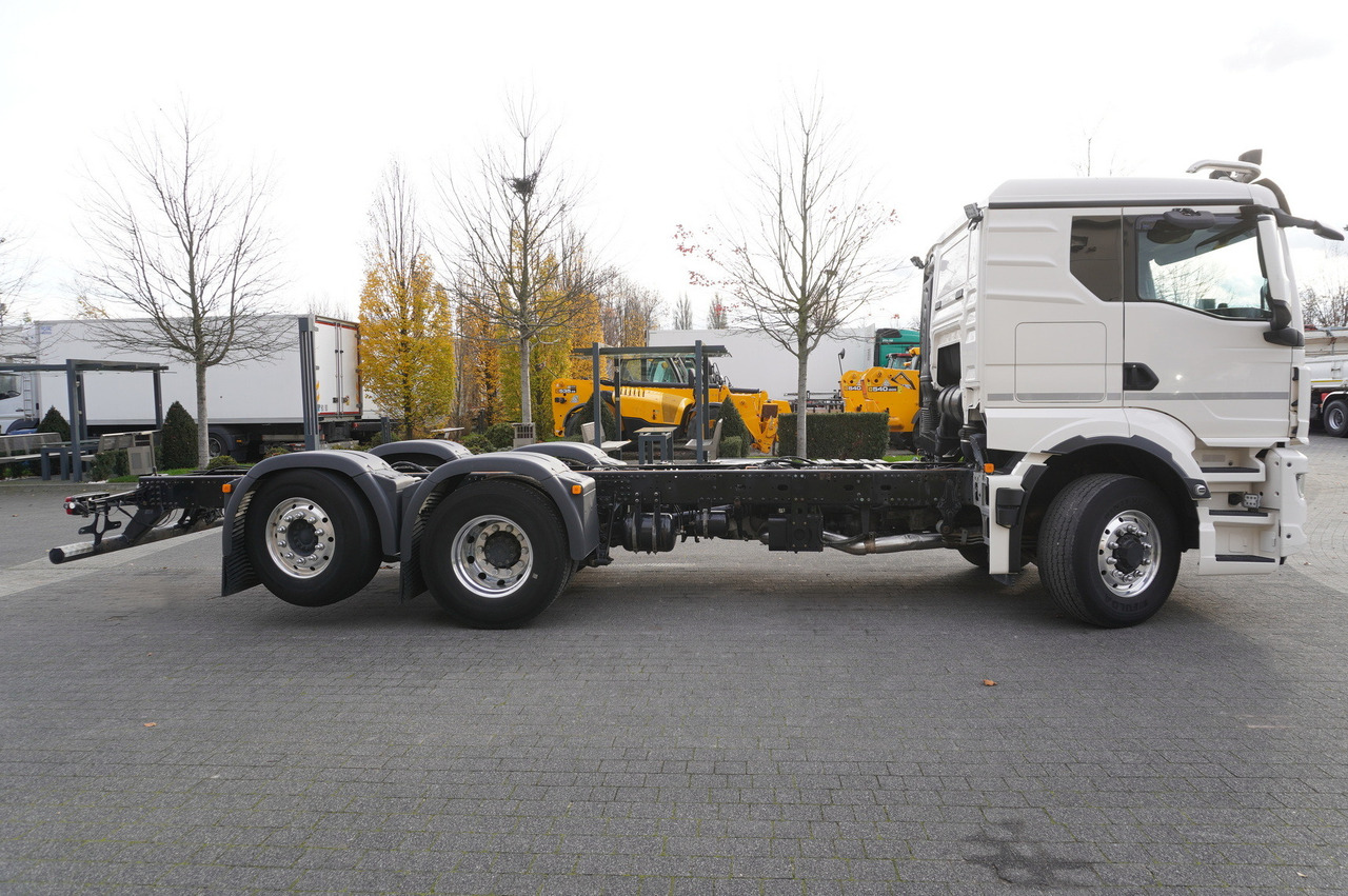 Грузовик-шасси MAN TGS 26.510 6x4/4 Hydrodrive / Steering axle / Retarder / Sleeper cab: фото 6