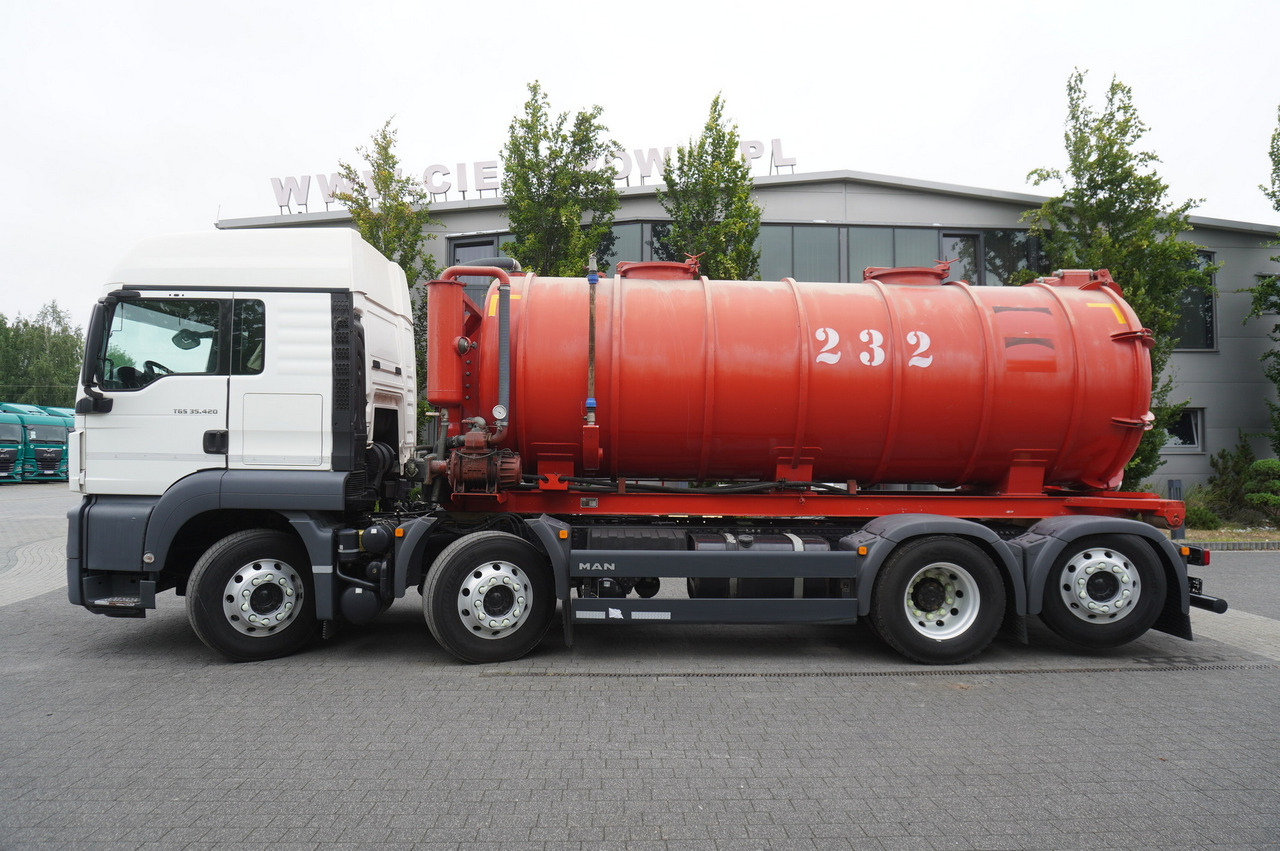 MAN TGS 35.420 8×2 / NEW septic barrel 13000 L / 3 steered axles - Адаптер для внутрипочвенного внесения удобрений: фото 2 MAN TGS 35.420 8×2 / NEW septic barrel 13000 L / 3 steered axles - Адаптер для внутрипочвенного внесения удобрений: фото 2