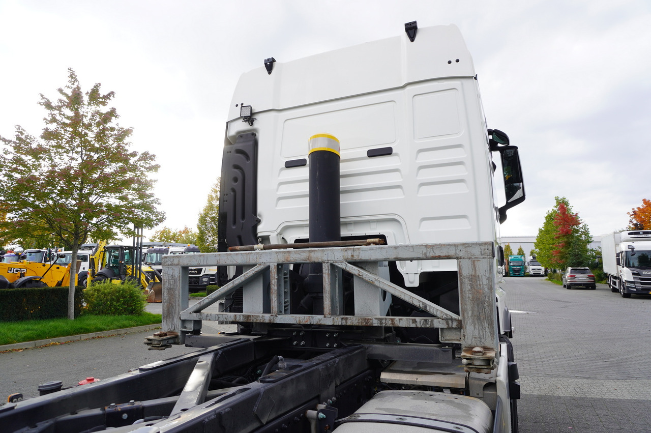 MAN TGX 26.470 6x2 COINTAINERKIPPER HYVA HIRMSCHLING / 200 tho. km! - Самосвал: фото 5 MAN TGX 26.470 6x2 COINTAINERKIPPER HYVA HIRMSCHLING / 200 tho. km! - Самосвал: фото 5