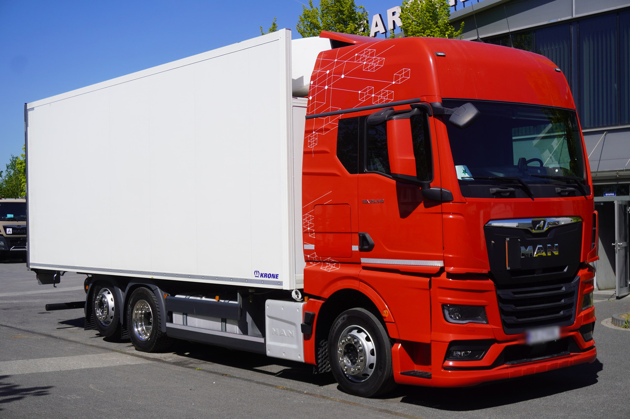 MAN TGX 26.510 / 2022 / New Krone refrigerator bitemperature / Dopplestock / Carrier Supra 1150 MT / 4 units - Рефрижератор: фото 1 MAN TGX 26.510 / 2022 / New Krone refrigerator bitemperature / Dopplestock / Carrier Supra 1150 MT / 4 units - Рефрижератор: фото 1