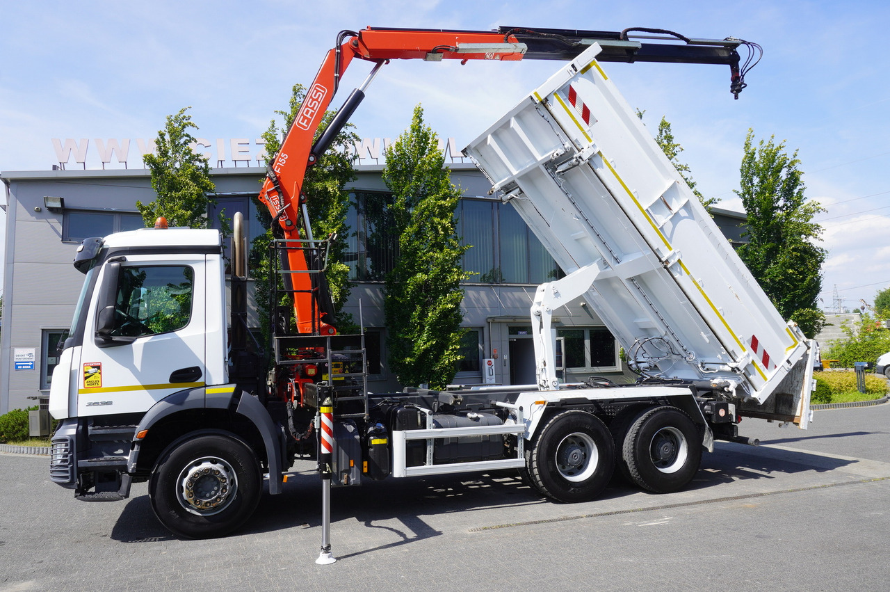 MERCEDES-BENZ AROCS 2636 / Fassi F155A.0.22 crane 6t / 120 tho. km / 3-sided dump truck / 2 x Bordmatic - Грузовик бортовой/ Платформа, Автоманипулятор: фото 5 MERCEDES-BENZ AROCS 2636 / Fassi F155A.0.22 crane 6t / 120 tho. km / 3-sided dump truck / 2 x Bordmatic - Грузовик бортовой/ Платформа, Автоманипулятор: фото 5