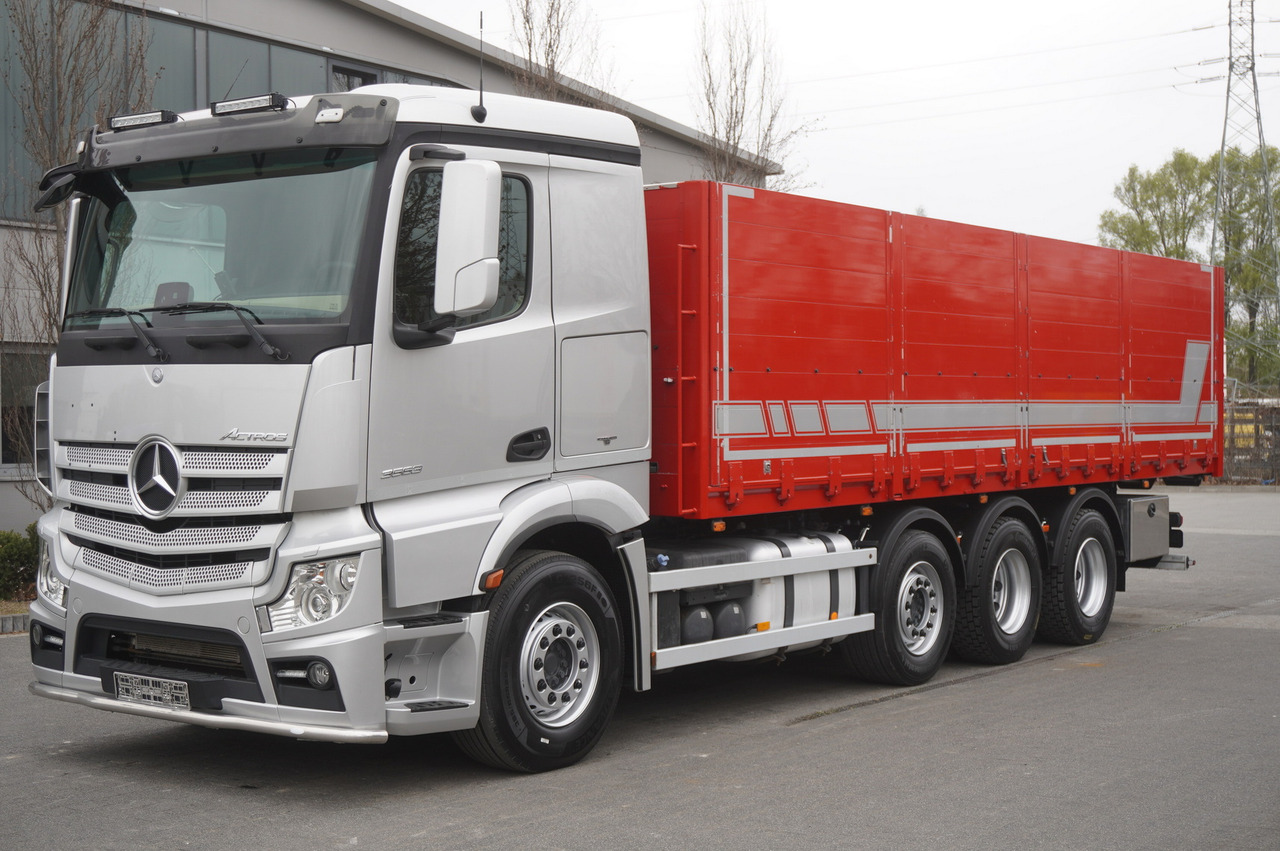 MERCEDES-BENZ Actros 3563 8x4 / Tipper for grain 20 t load capacity - Самосвал: фото 2 MERCEDES-BENZ Actros 3563 8x4 / Tipper for grain 20 t load capacity - Самосвал: фото 2