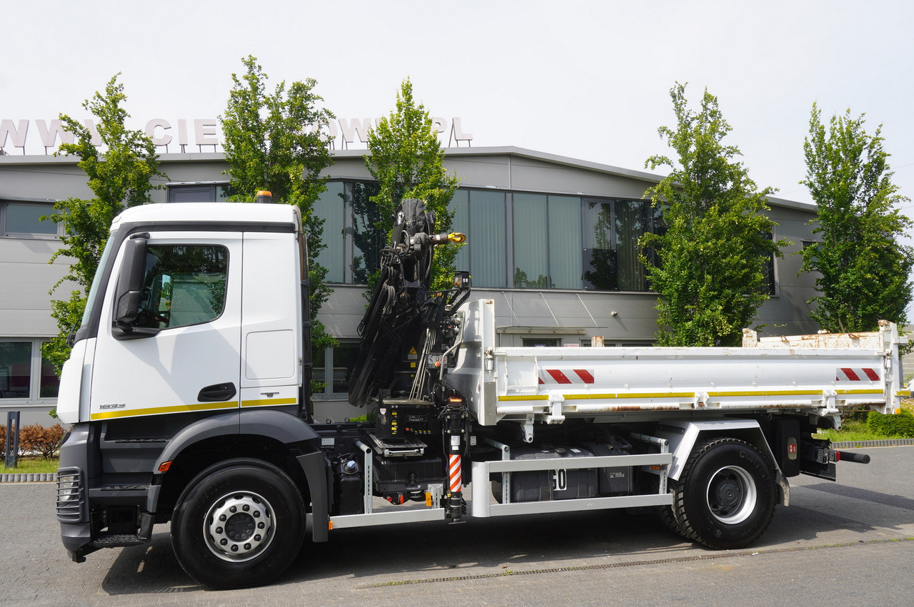 MERCEDES-BENZ Arocs 1833 / 87,000 km!!! / Hds HIAB X-DUO 128 B-2 / three-sided tipper - Самосвал, Автоманипулятор: фото 5 MERCEDES-BENZ Arocs 1833 / 87,000 km!!! / Hds HIAB X-DUO 128 B-2 / three-sided tipper - Самосвал, Автоманипулятор: фото 5