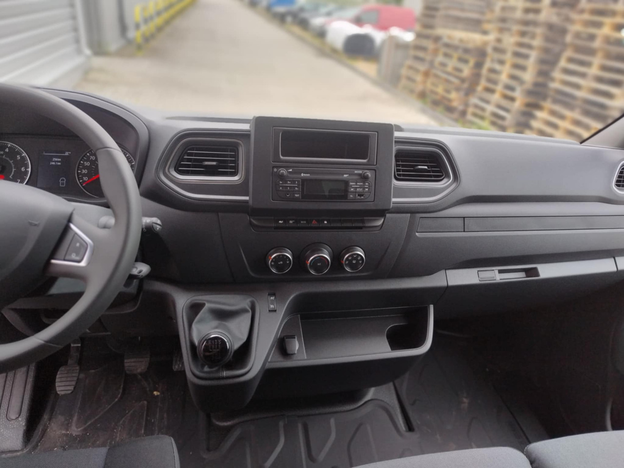RENAULT Master / BRAND NEW Box van - Фургон с закрытым кузовом: фото 4 RENAULT Master / BRAND NEW Box van - Фургон с закрытым кузовом: фото 4