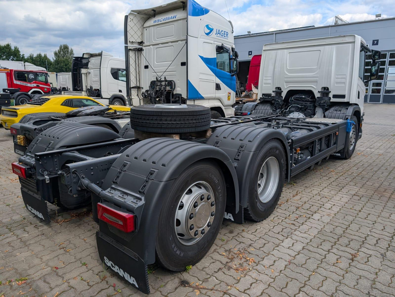 SCANIA P 340 B6x2*4NA / chassis frame / steering axle / CNG - Грузовик-шасси: фото 5 SCANIA P 340 B6x2*4NA / chassis frame / steering axle / CNG - Грузовик-шасси: фото 5