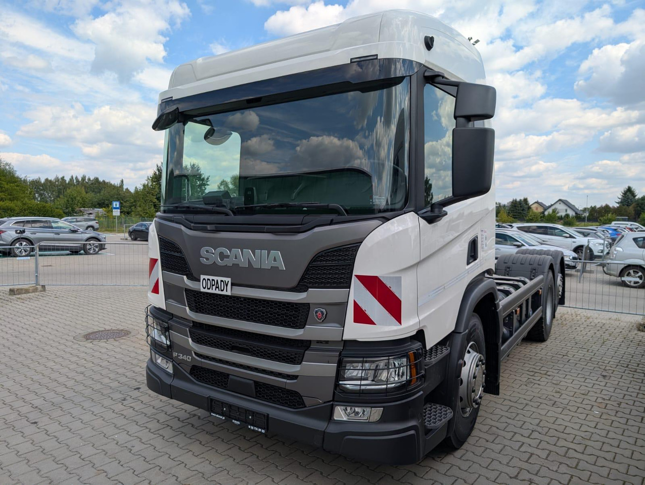 SCANIA P 340 B6x2*4NA / chassis frame / steering axle / CNG / large cab / 8 units - Грузовик-шасси: фото 2 SCANIA P 340 B6x2*4NA / chassis frame / steering axle / CNG / large cab / 8 units - Грузовик-шасси: фото 2