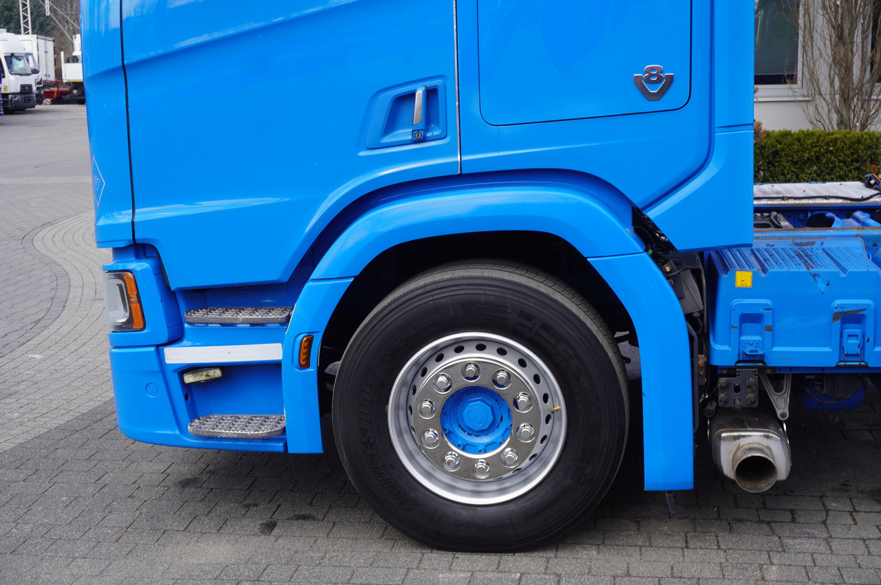 Грузовик-шасси SCANIA R650 V8 / 650 HP/ frame 8.8 m / steered 4th axle: фото 11