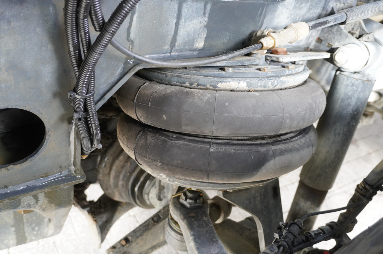 Карьерный самосвал TATRA Phoenix 8x8 Twin-Steer Quad/A dump truck / 30 tho. km: фото 13 Карьерный самосвал TATRA Phoenix 8x8 Twin-Steer Quad/A dump truck / 30 tho. km: фото 13