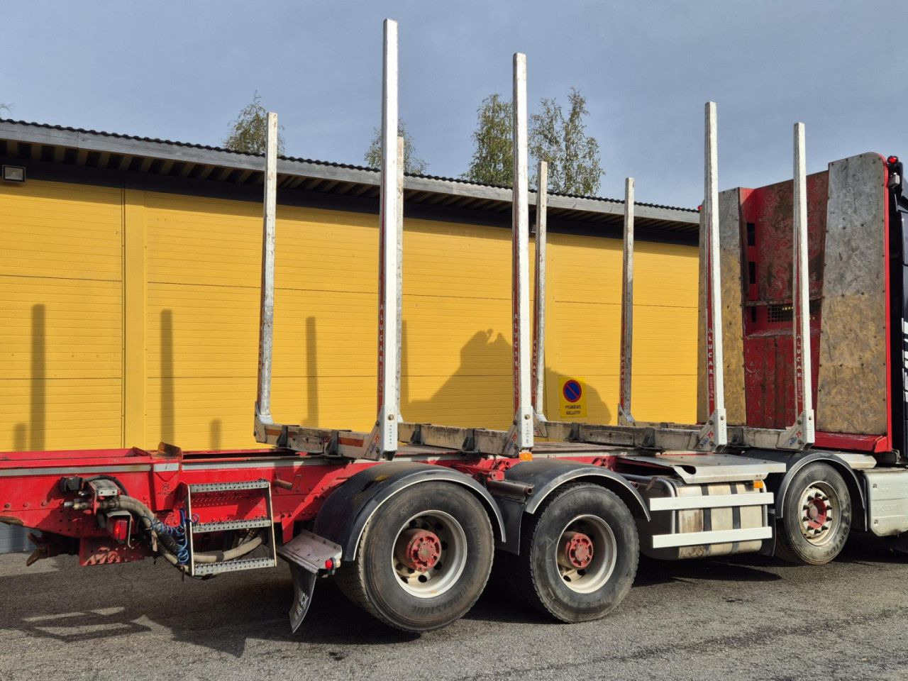 VOLVO FH 750 8x4 / 2 lifted axles / timber truck - Лесовоз: фото 4 VOLVO FH 750 8x4 / 2 lifted axles / timber truck - Лесовоз: фото 4