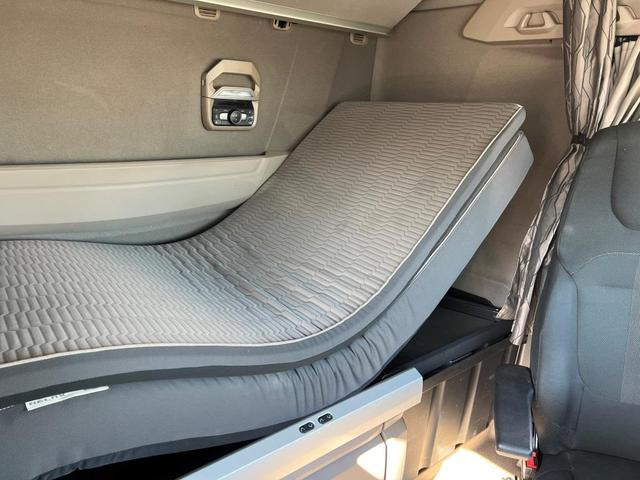 DAF XG 480 FT TraXon ZF-Intarder 2x Tank 1.195 Liter - Тягач: фото 2 DAF XG 480 FT TraXon ZF-Intarder 2x Tank 1.195 Liter - Тягач: фото 2