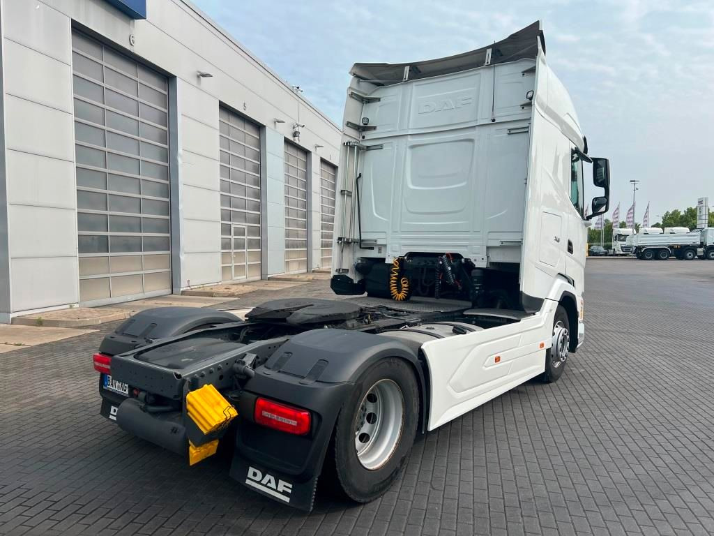 DAF XG 480 FT TraXon ZF-Intarder 2x Tank 1.195 Liter - Тягач: фото 4 DAF XG 480 FT TraXon ZF-Intarder 2x Tank 1.195 Liter - Тягач: фото 4