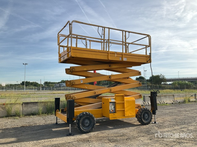 2003 Haulotte H15SDX 4x4 Diesel Scissor Lift - Ножничный подъемник: фото 1 2003 Haulotte H15SDX 4x4 Diesel Scissor Lift - Ножничный подъемник: фото 1