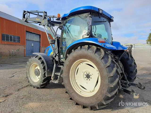 2008 New Holland T6010 Plus, con pala 4WD Tractor - Трактор: фото 3 2008 New Holland T6010 Plus, con pala 4WD Tractor - Трактор: фото 3