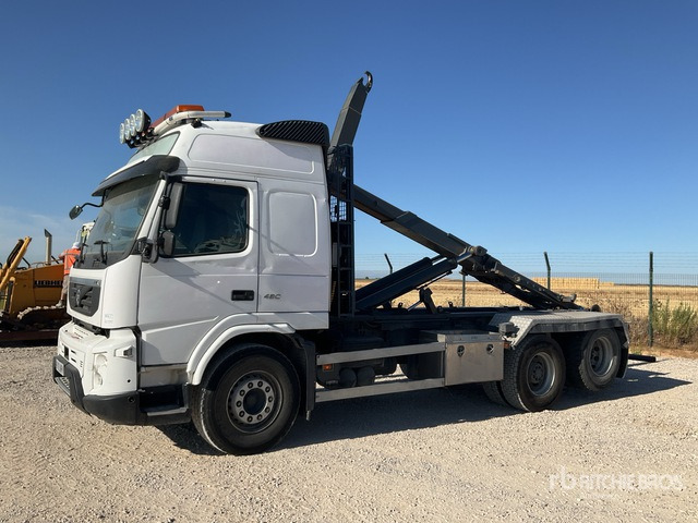 2010 Volvo FM62R460 6x2 Sleeper Hooklift Truck - Крюковой мультилифт: фото 2 2010 Volvo FM62R460 6x2 Sleeper Hooklift Truck - Крюковой мультилифт: фото 2