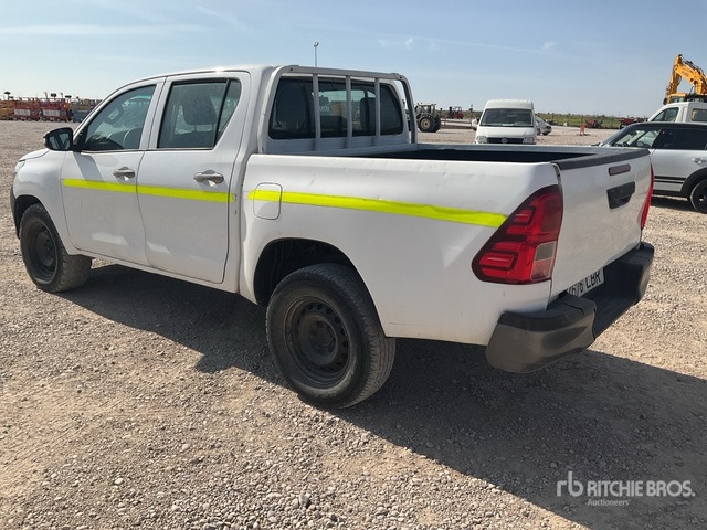 2019 Toyota Hilux 4x4 Crew Cab Pickup - Пикап: фото 3 2019 Toyota Hilux 4x4 Crew Cab Pickup - Пикап: фото 3