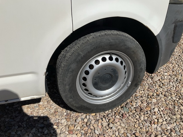 2012 Volkswagen Transporter TDI Motion Cargo Van - Фургон: фото 3 2012 Volkswagen Transporter TDI Motion Cargo Van - Фургон: фото 3