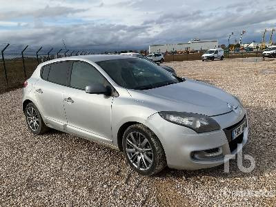 RENAULT MEGANE - Легковой автомобиль: фото 4 RENAULT MEGANE - Легковой автомобиль: фото 4