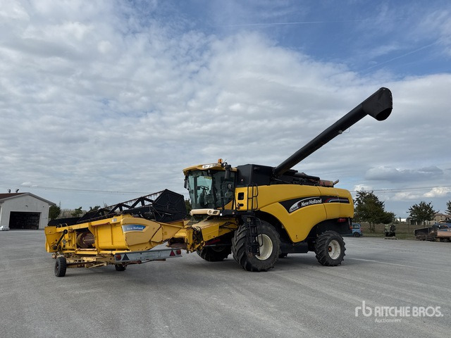 2003 New Holland CX8.80 Mietitrebbia - Зерноуборочный комбайн: фото 2 2003 New Holland CX8.80 Mietitrebbia - Зерноуборочный комбайн: фото 2