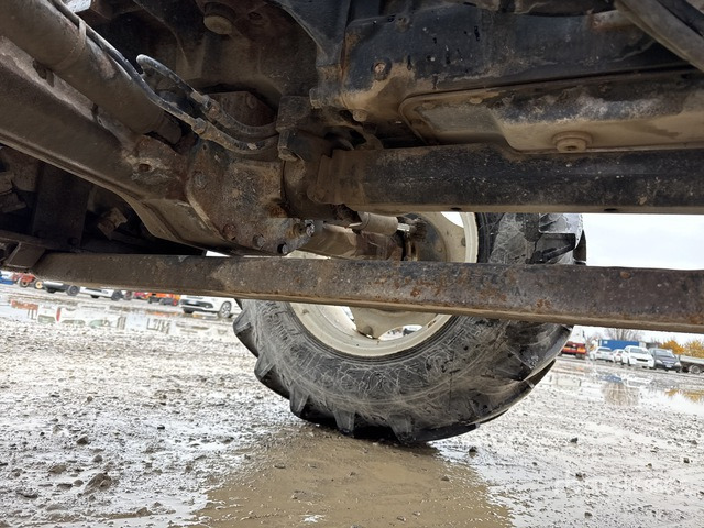 2004 New Holland TD90D 4WD Tractor - Трактор: фото 5 2004 New Holland TD90D 4WD Tractor - Трактор: фото 5