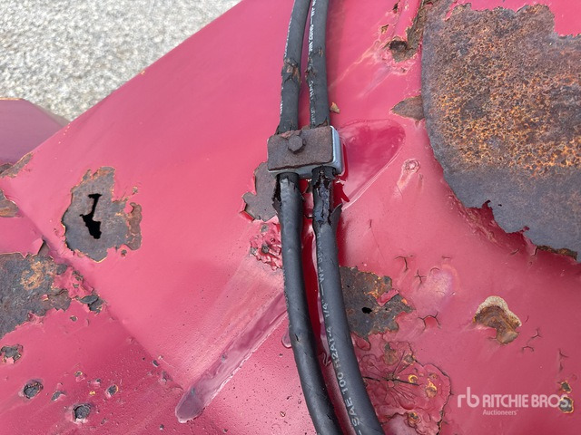 2004 Unifast Vantage 170 Feed Grinder - Кормораздатчик: фото 5 2004 Unifast Vantage 170 Feed Grinder - Кормораздатчик: фото 5