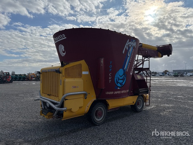 2004 Unifast Vantage 170 Feed Grinder - Кормораздатчик: фото 3 2004 Unifast Vantage 170 Feed Grinder - Кормораздатчик: фото 3