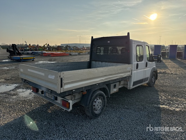 2012 Peugeot Boxer Crew Cab Flatbed Truck - Грузовик бортовой/ Платформа: фото 3 2012 Peugeot Boxer Crew Cab Flatbed Truck - Грузовик бортовой/ Платформа: фото 3