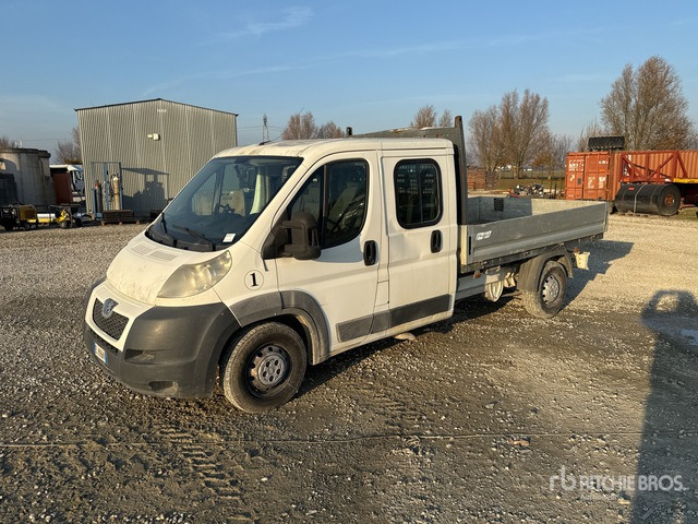2012 Peugeot Boxer Crew Cab Flatbed Truck - Грузовик бортовой/ Платформа: фото 1 2012 Peugeot Boxer Crew Cab Flatbed Truck - Грузовик бортовой/ Платформа: фото 1
